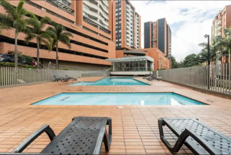 Lujoso Y Economico Apartamento Envigado Apartment