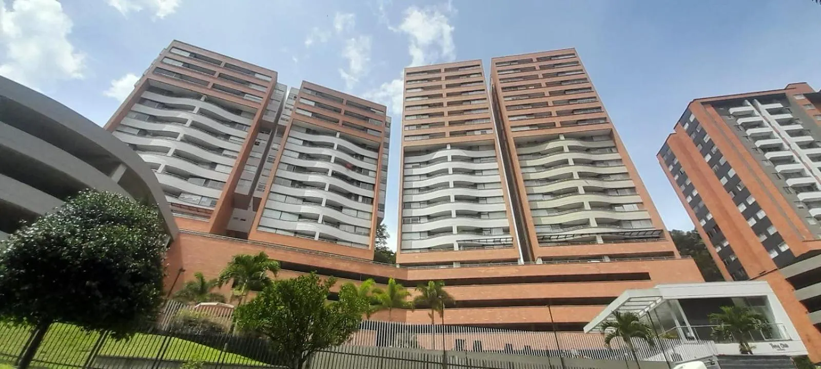 Lujoso Y Economico Apartamento Envigado