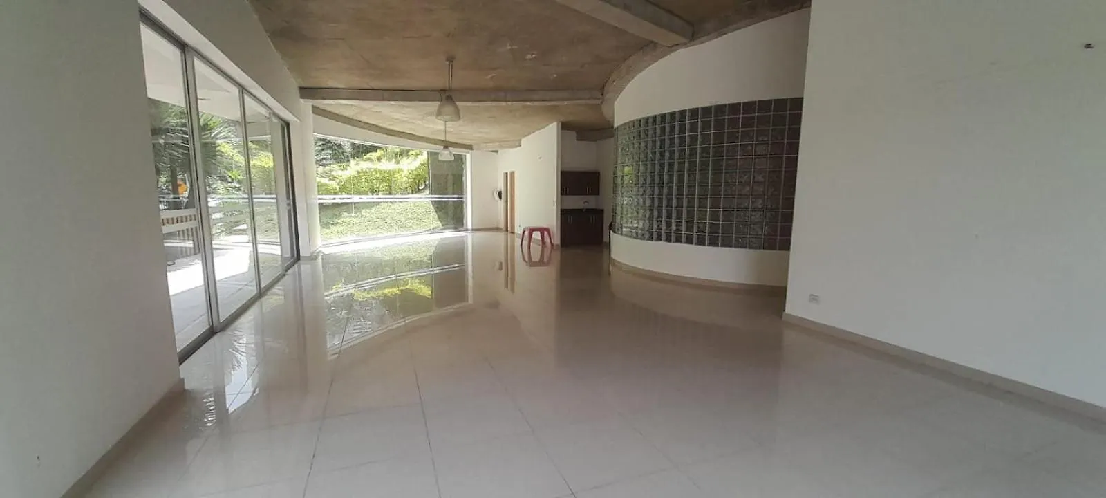 Lujoso Y Economico Apartamento Envigado 0*,
