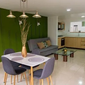 Beautiful, Luxurious, And Spacious Near El Poblado 101 Apartamento
